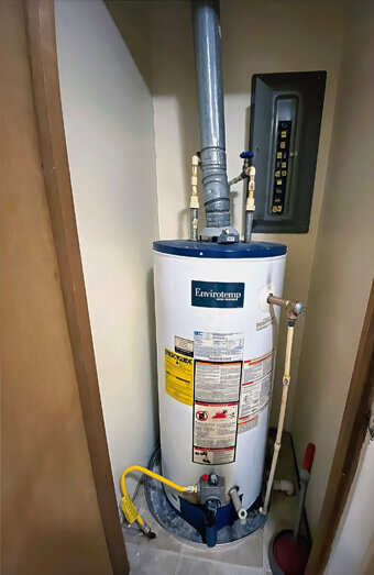 https://plumberellenbrook.com.au/uploads/2025/06/hot-water-134456.jpg