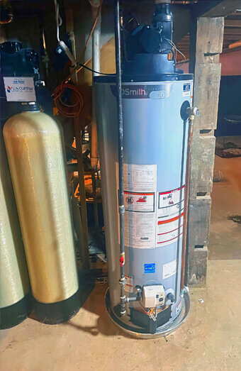 https://plumberellenbrook.com.au/uploads/2025/06/hot-water-724173.jpg